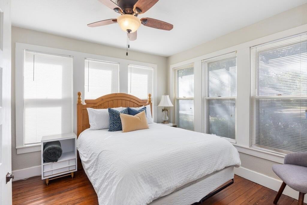 318 Lytle St - Photo 4 of 11