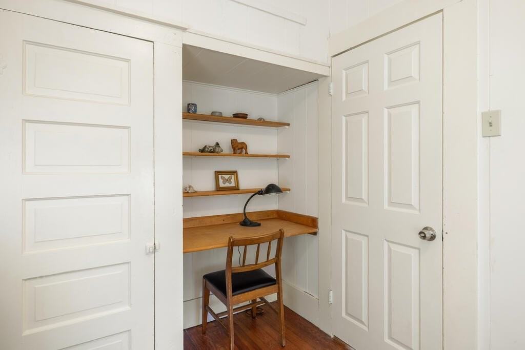 318 Lytle St - Photo 7 of 11