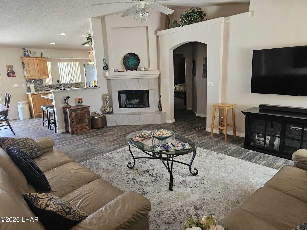 1740 Quartz Ln - Photo 7 of 34