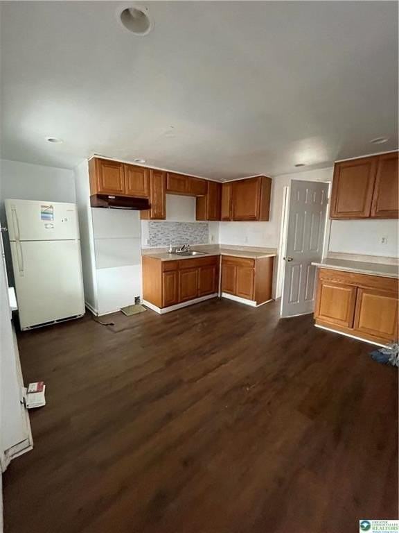 551 Sumner Ct - Photo 4 of 10