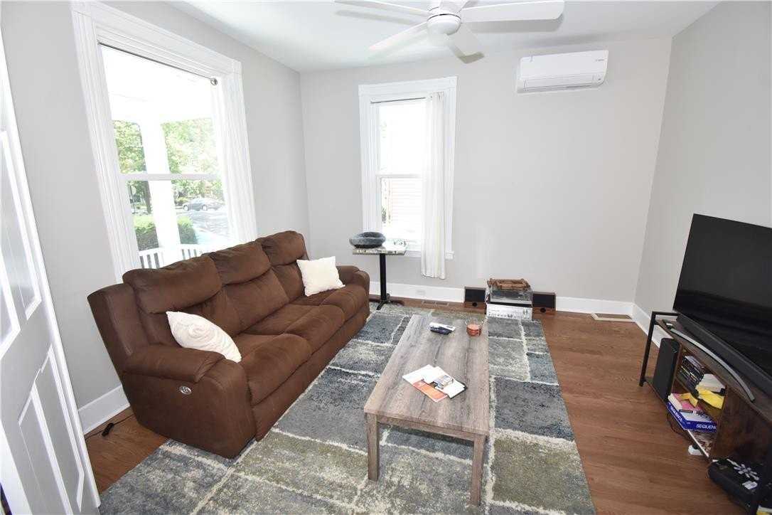 219 W Burke St #1 - Photo 2 of 7