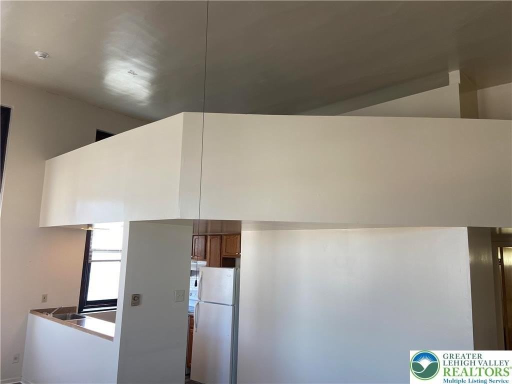 1236 Washington St #305 - Photo 5 of 12
