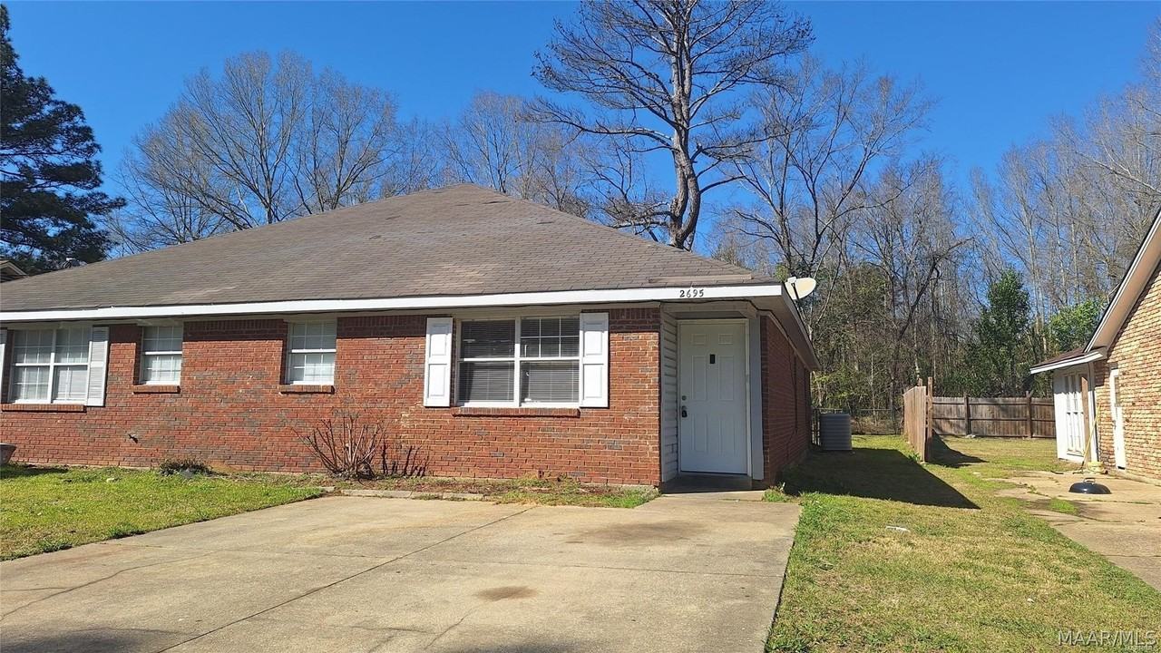 2695 Whispering Pine Dr - Photo 2 of 21