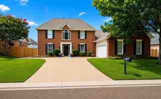 featured image of 3911 Lighthouse Ln