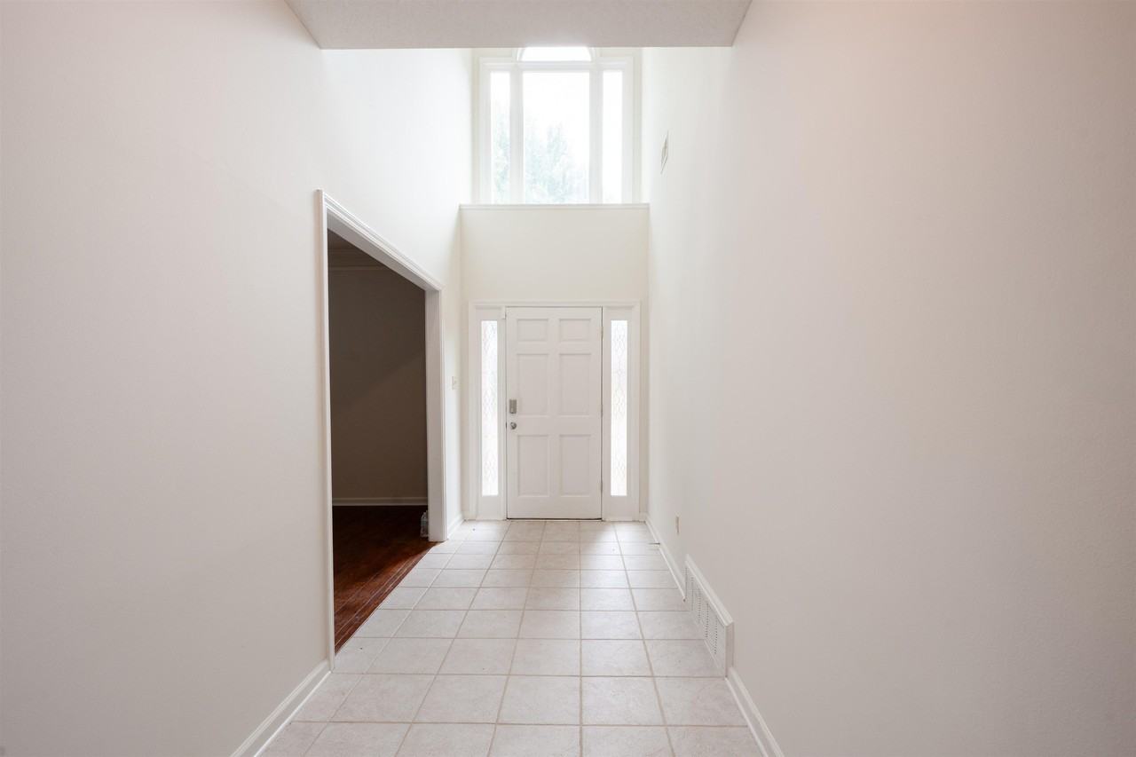 3911 Lighthouse Ln - Photo 2 of 22