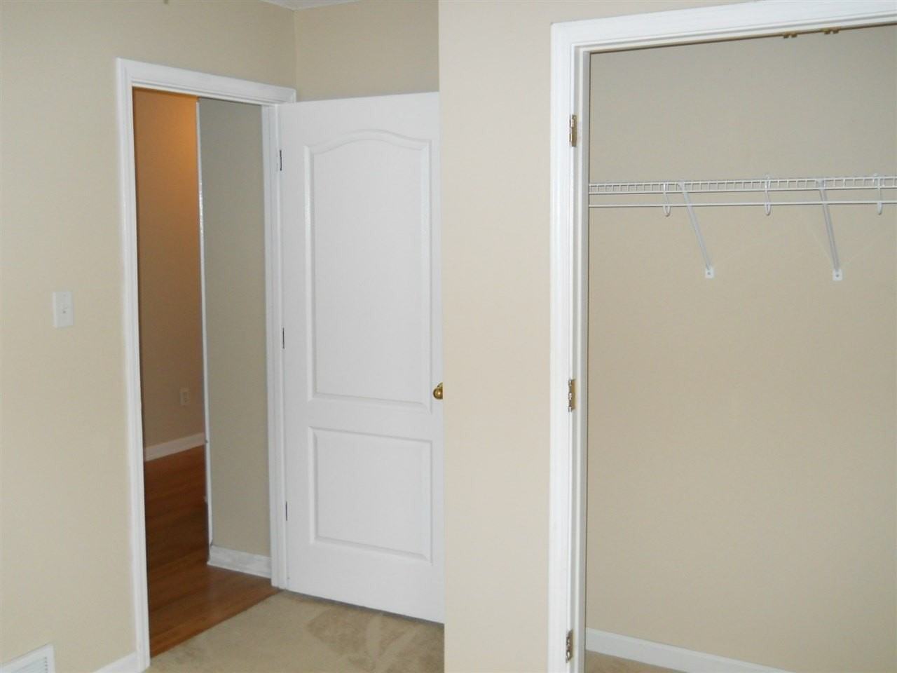 1098 Breezy Valley Dr - Photo 3 of 11