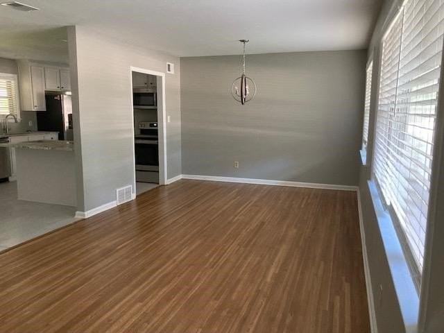 5386 Denwood Ave - Photo 4 of 26