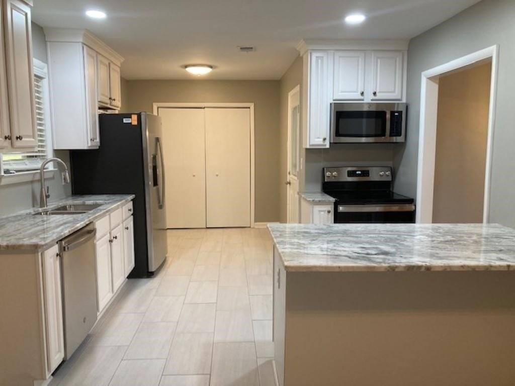 5386 Denwood Ave - Photo 7 of 26