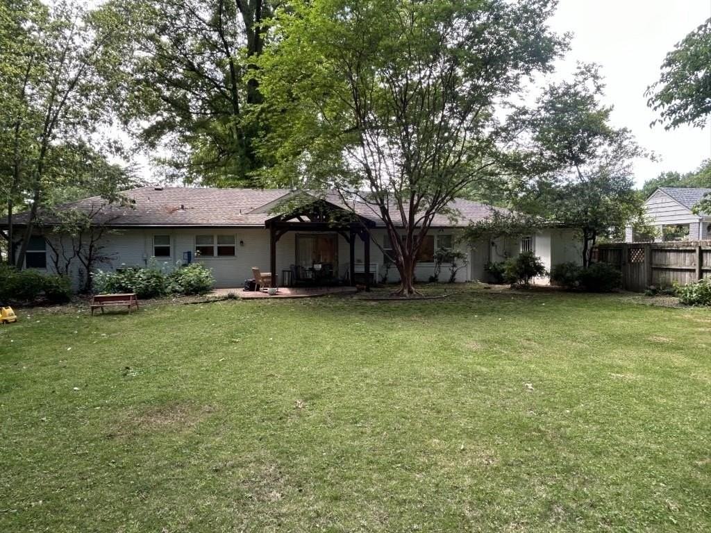 286 Belhaven St - Photo 3 of 22