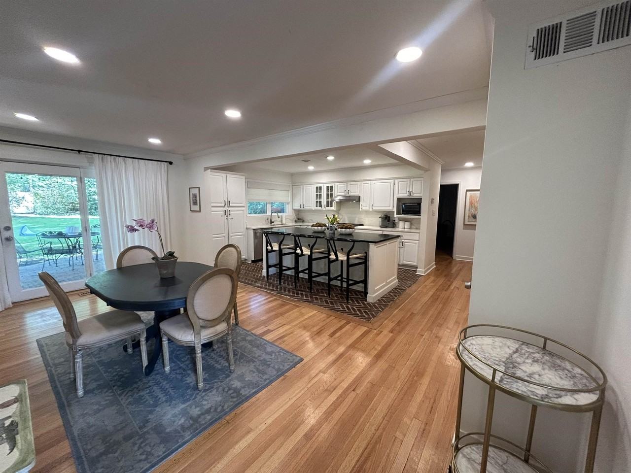 286 Belhaven St - Photo 6 of 22