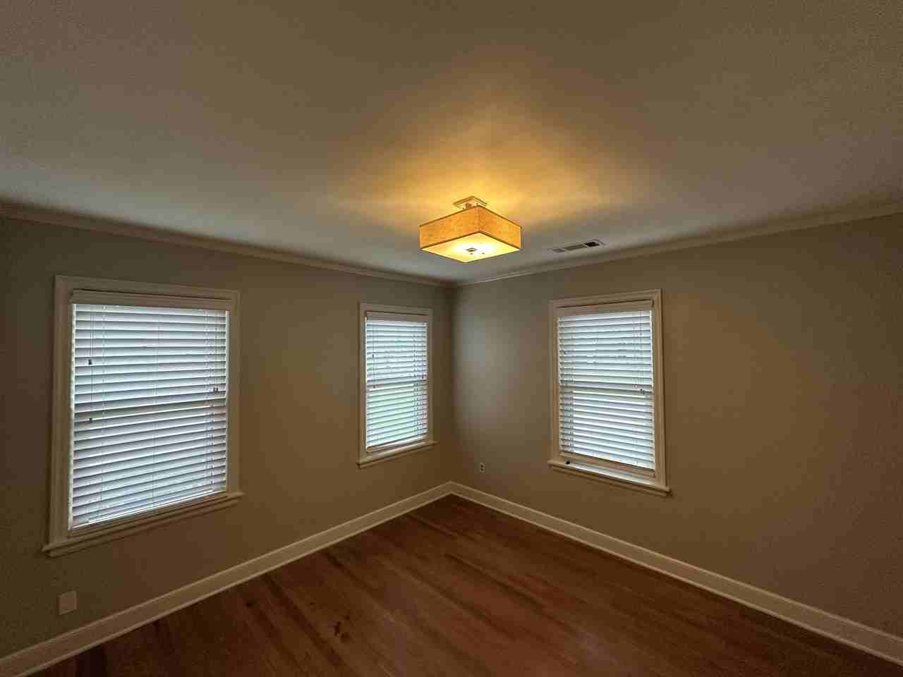 2888 Midland Ave - Photo 7 of 14