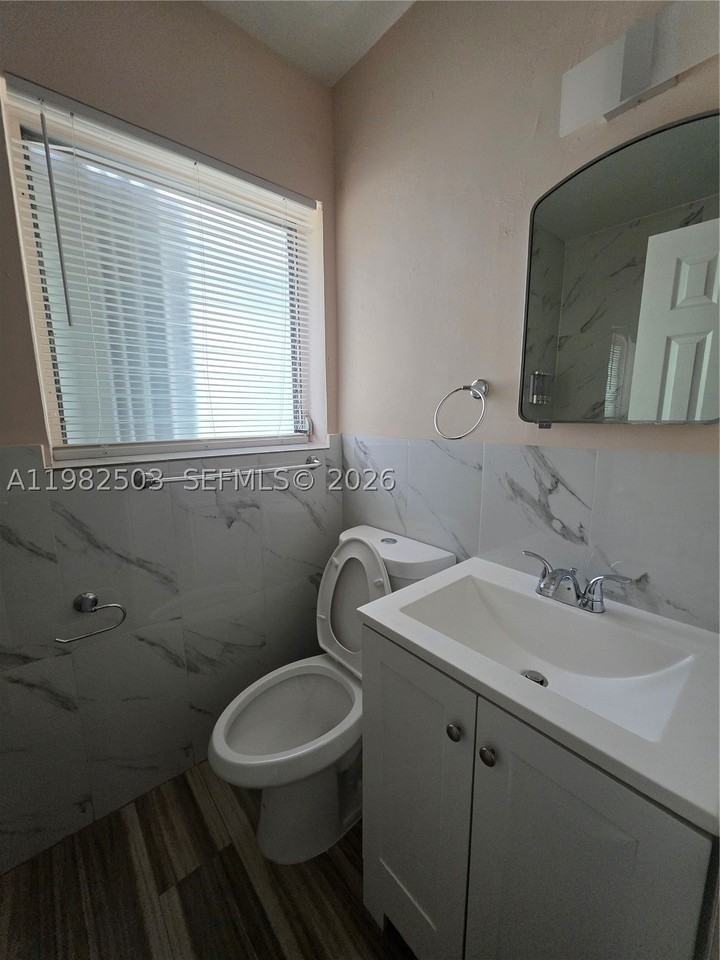 57 Esplanade Dr #C - Photo 4 of 10