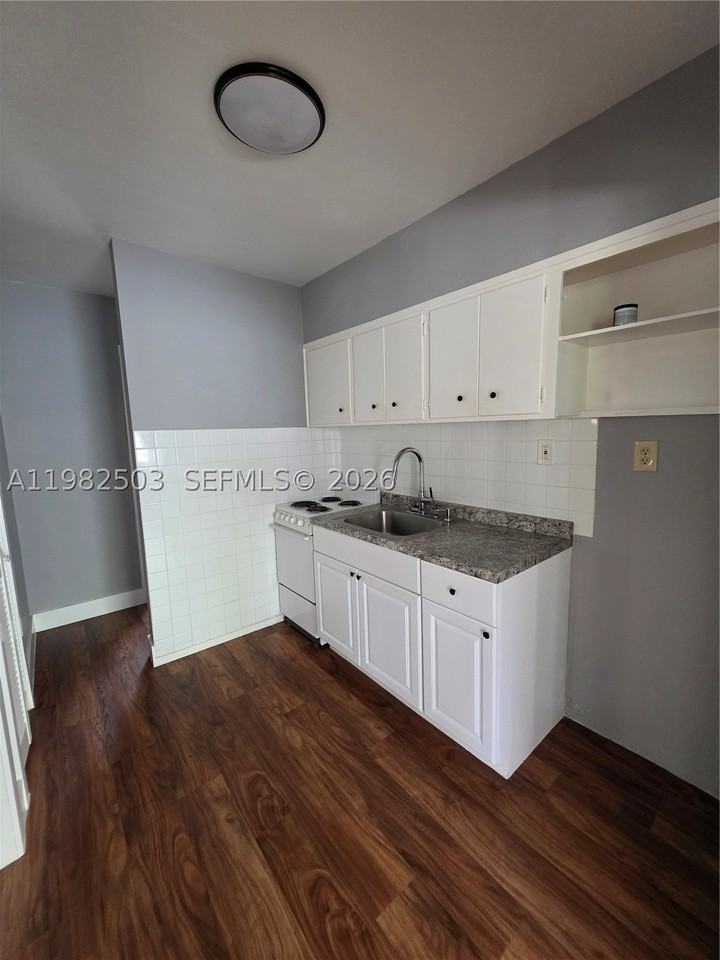 57 Esplanade Dr #C - Photo 6 of 10