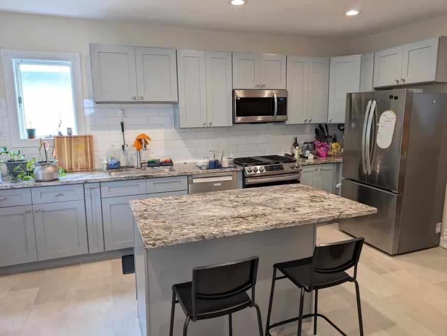1019 Sherman Ave - Photo 4 of 10