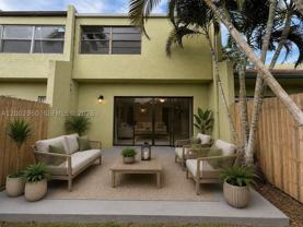 20511 Nw 15th Ave #4 - Photo 1 of 1