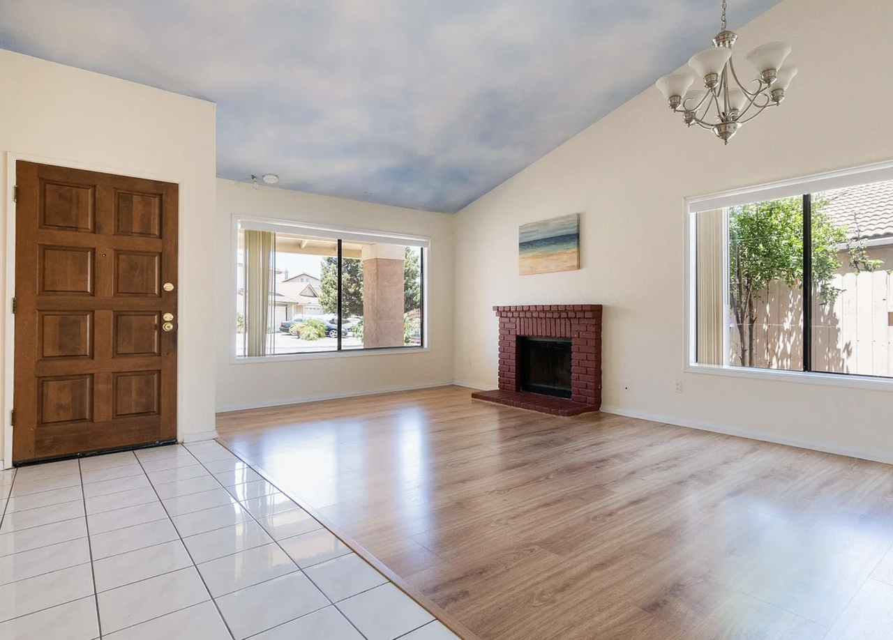 11485 Spitfire Rd #1 - Photo 6 of 19