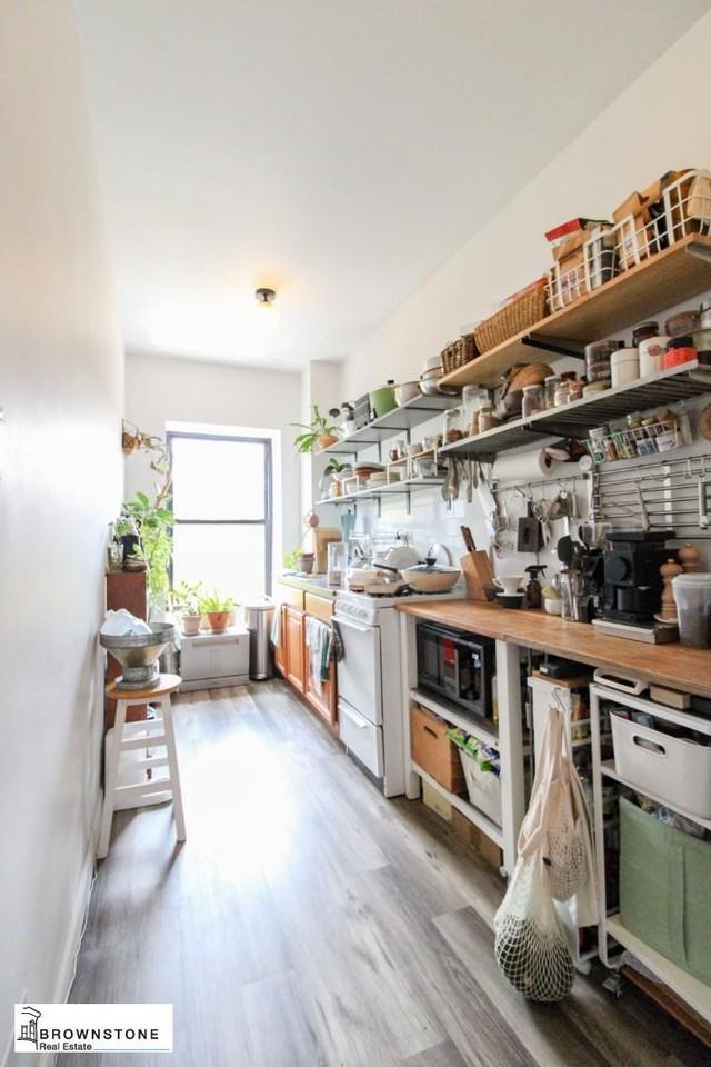 145 Amity St - Photo 2 of 6