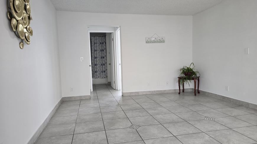 8545 Cedros Ave - Photo 7 of 8