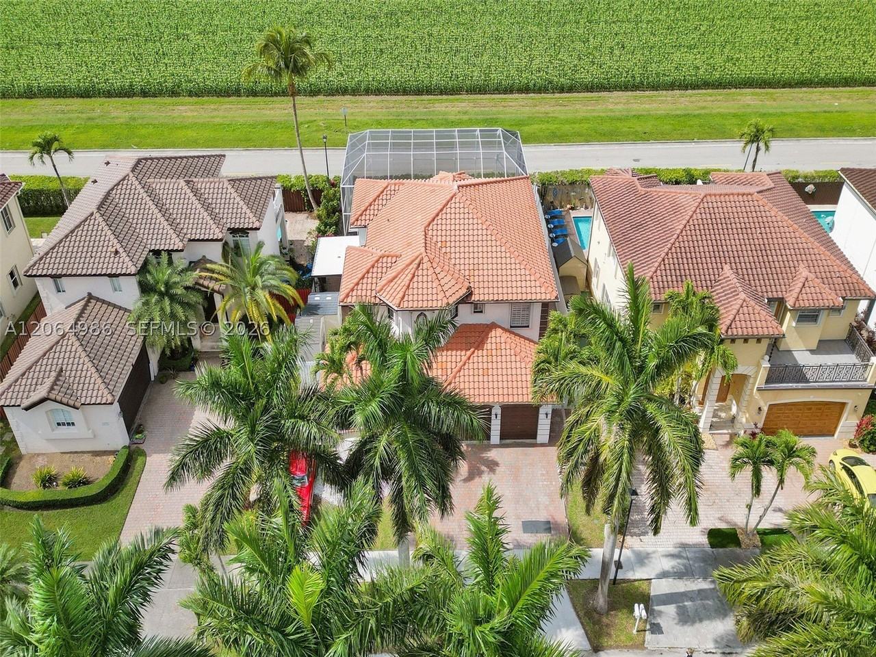 6662 Sw 166th Ct - Photo 7 of 42