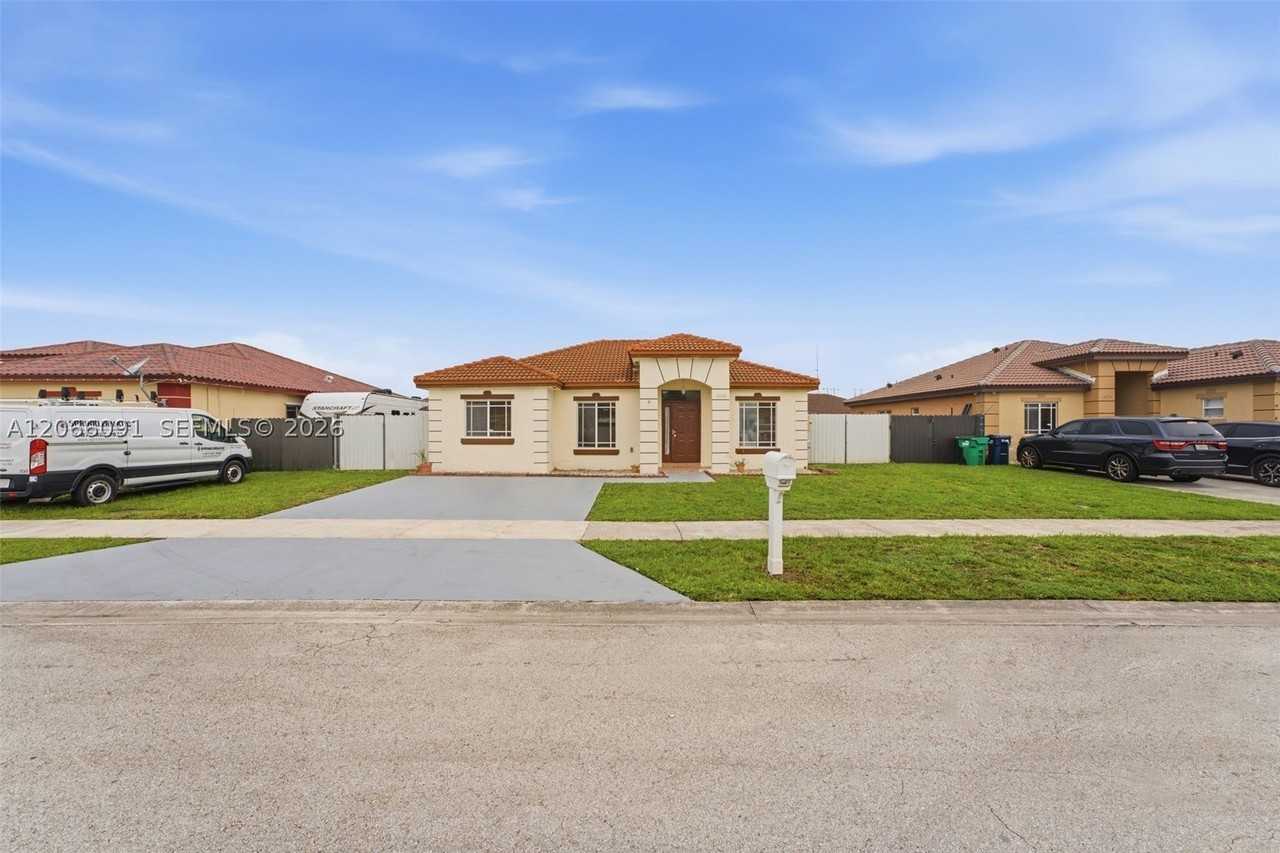 13243 Sw 252nd Ln - Photo 3 of 26
