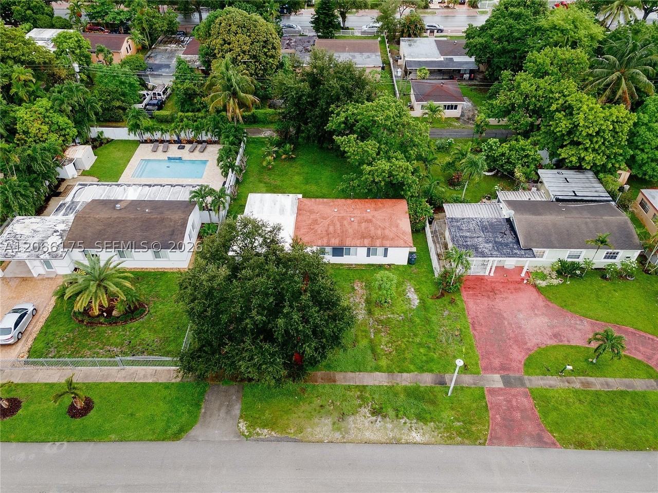 1545 Nw 130th St - Photo 3 of 17