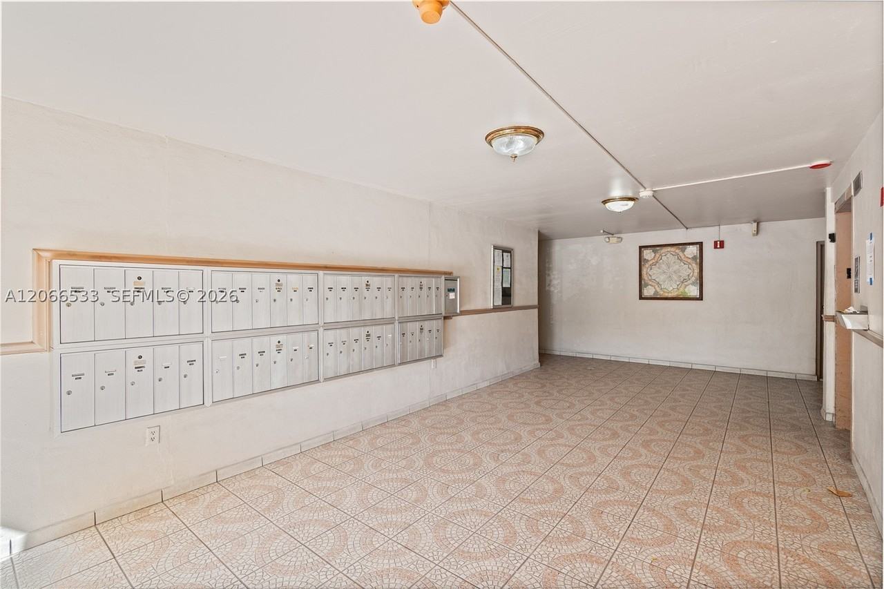 8501 Nw 8th St #106 - Photo 5 of 27