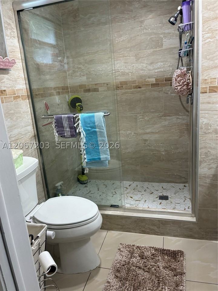 2428 Taylor St #6 - Photo 5 of 9