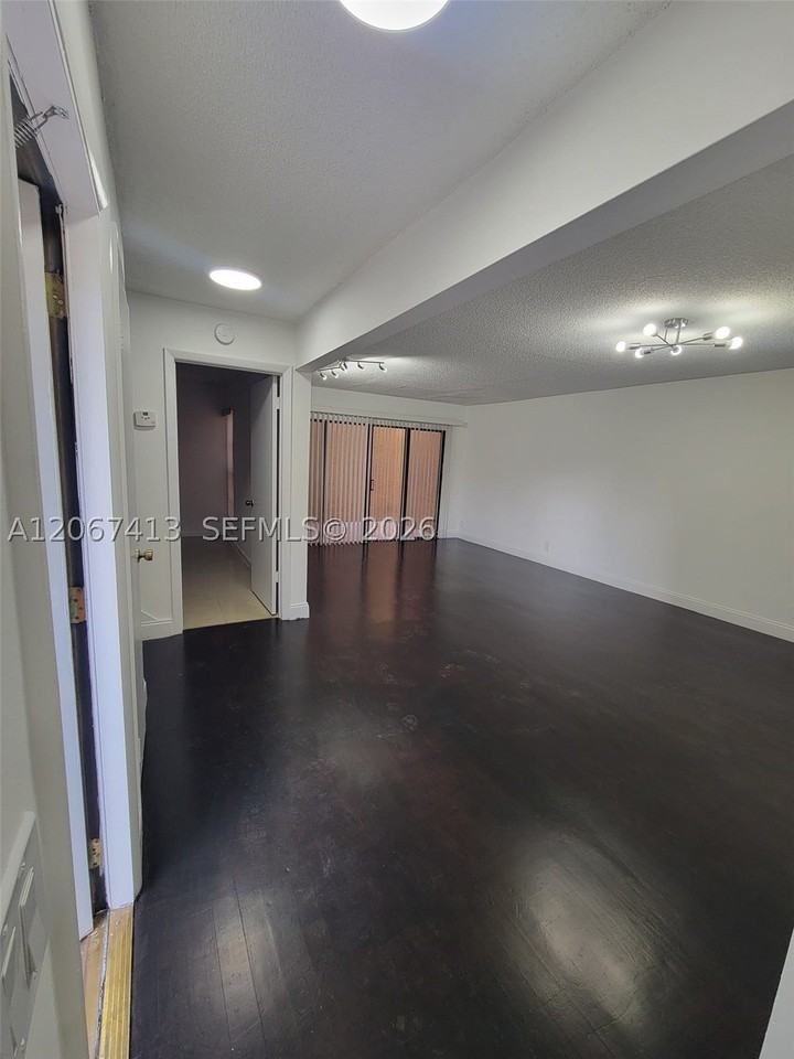 8075 Nw 71st Ct #8075 - Photo 5 of 17