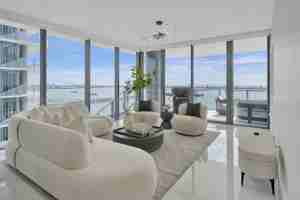 featured image of 700 Ne 24th St #4701