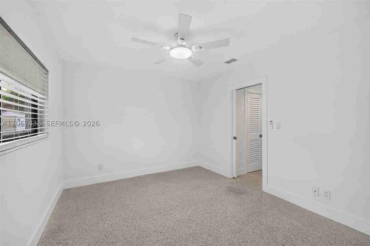 2190 Ne 51st Ct #105 - Photo 6 of 36