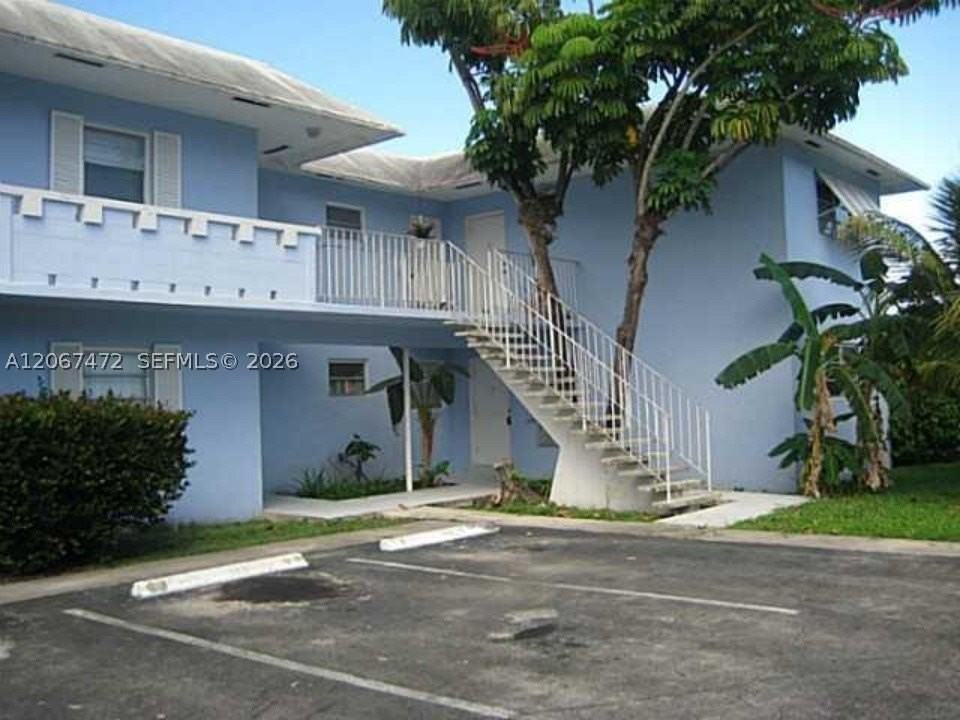 7550 Sw 82nd St #F204