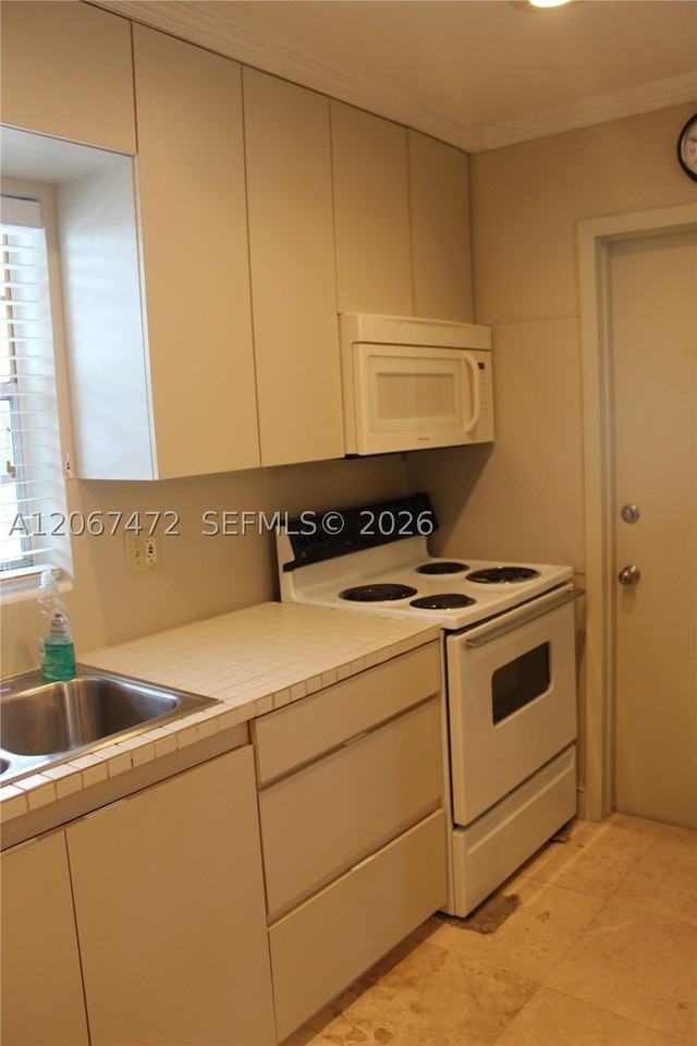 7550 Sw 82nd St #F204 - Photo 2 of 13