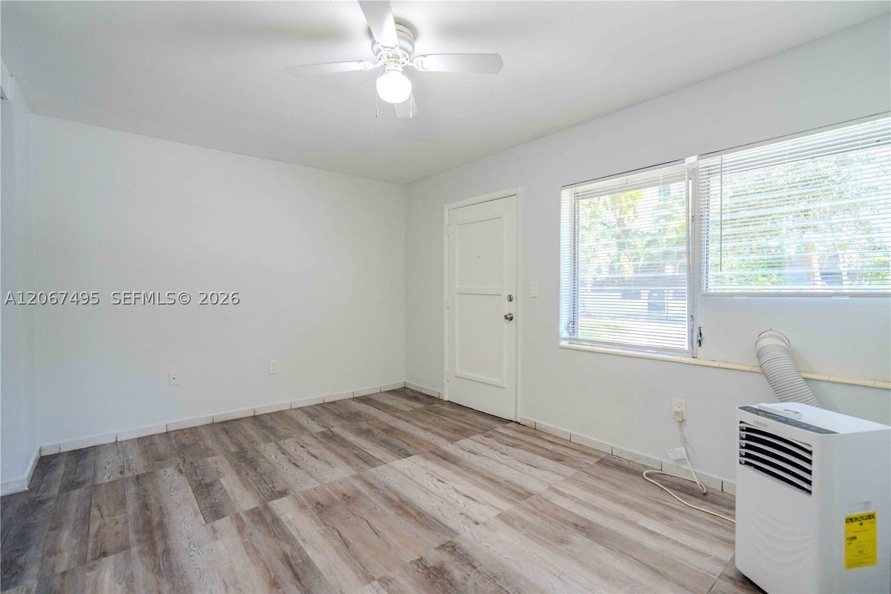 260 Navarre Ave #2 - Photo 6 of 14