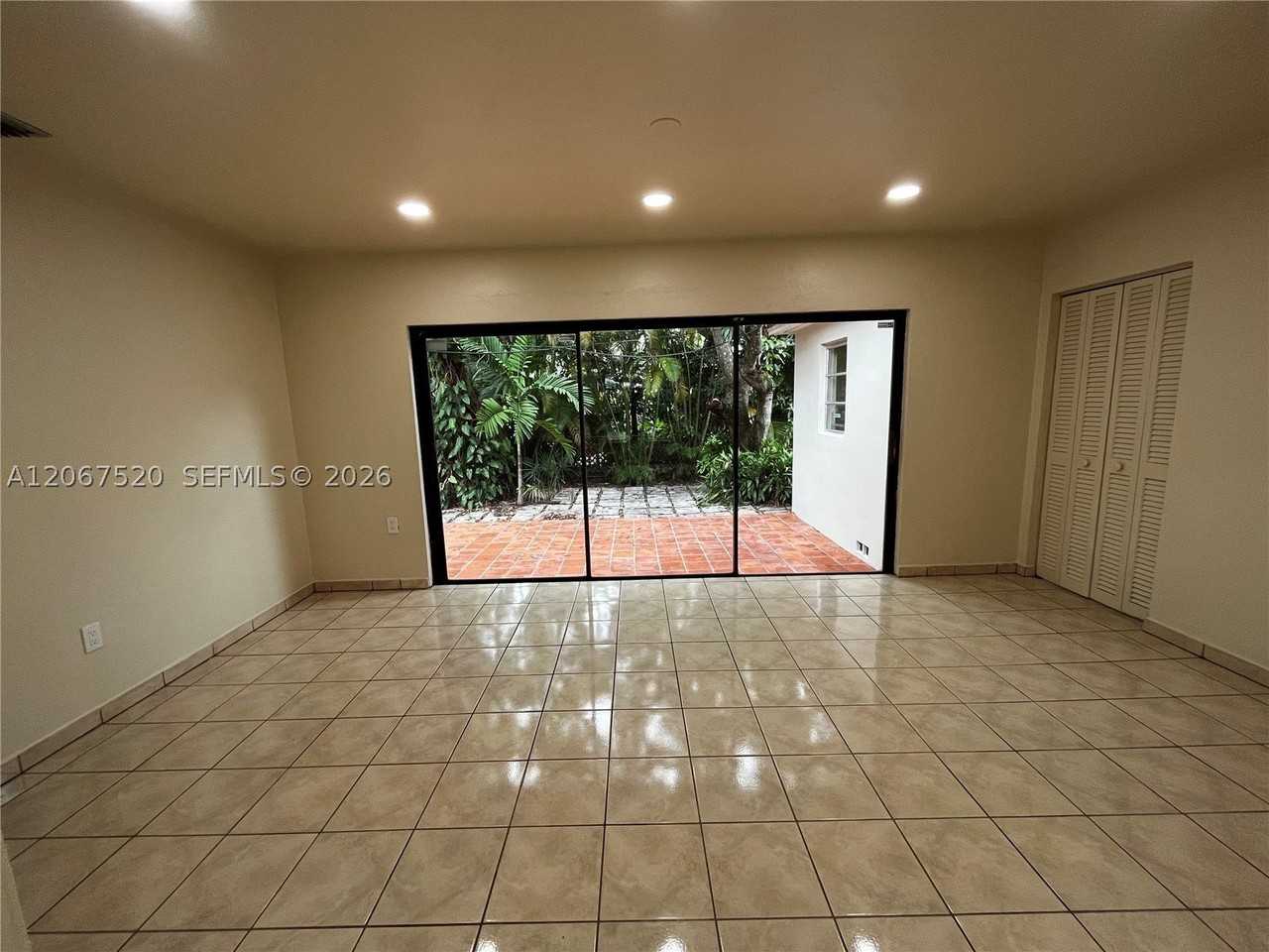 3351 Sw 18th St #3351 - Photo 3 of 50