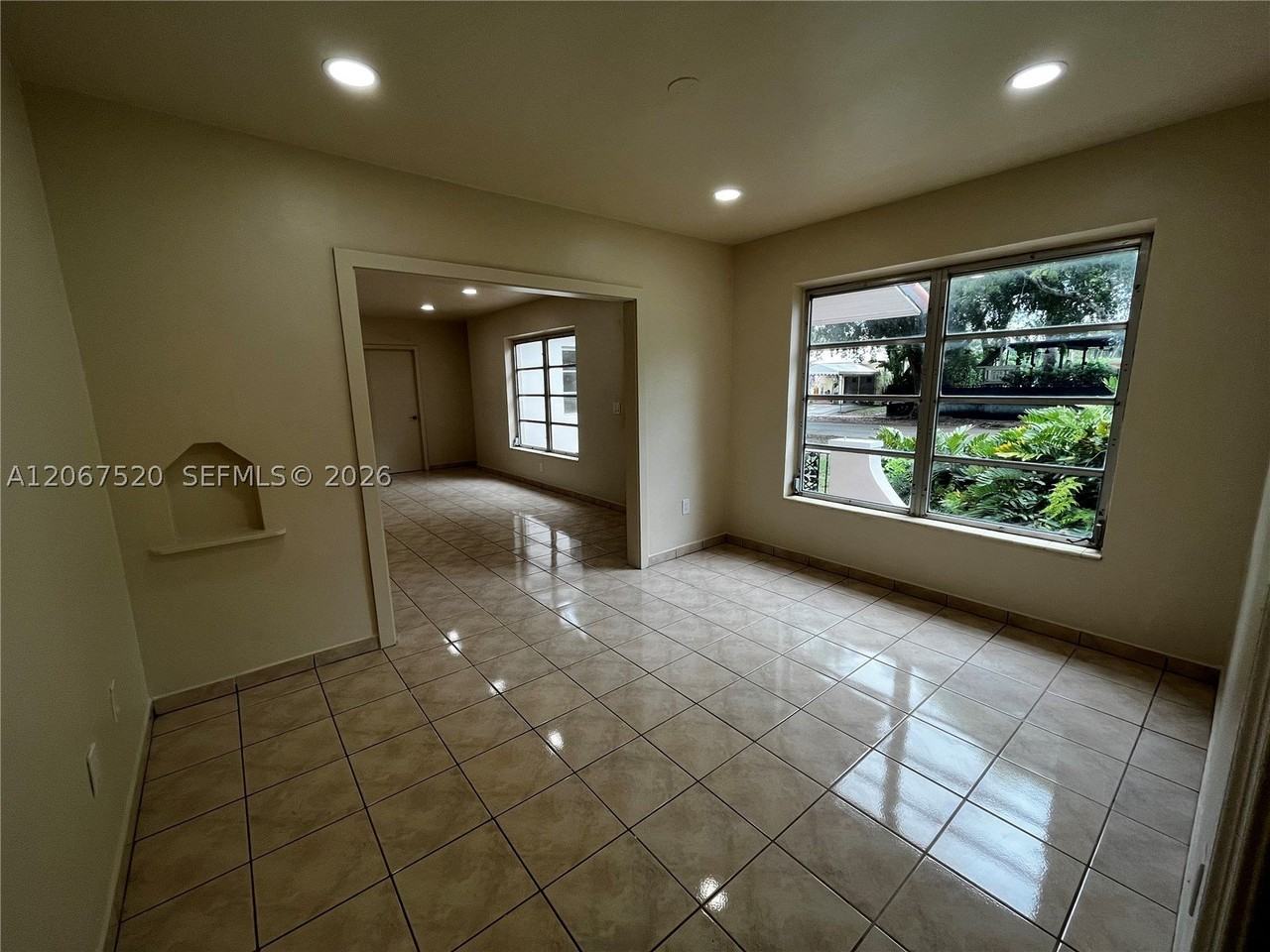 3351 Sw 18th St #3351 - Photo 4 of 50