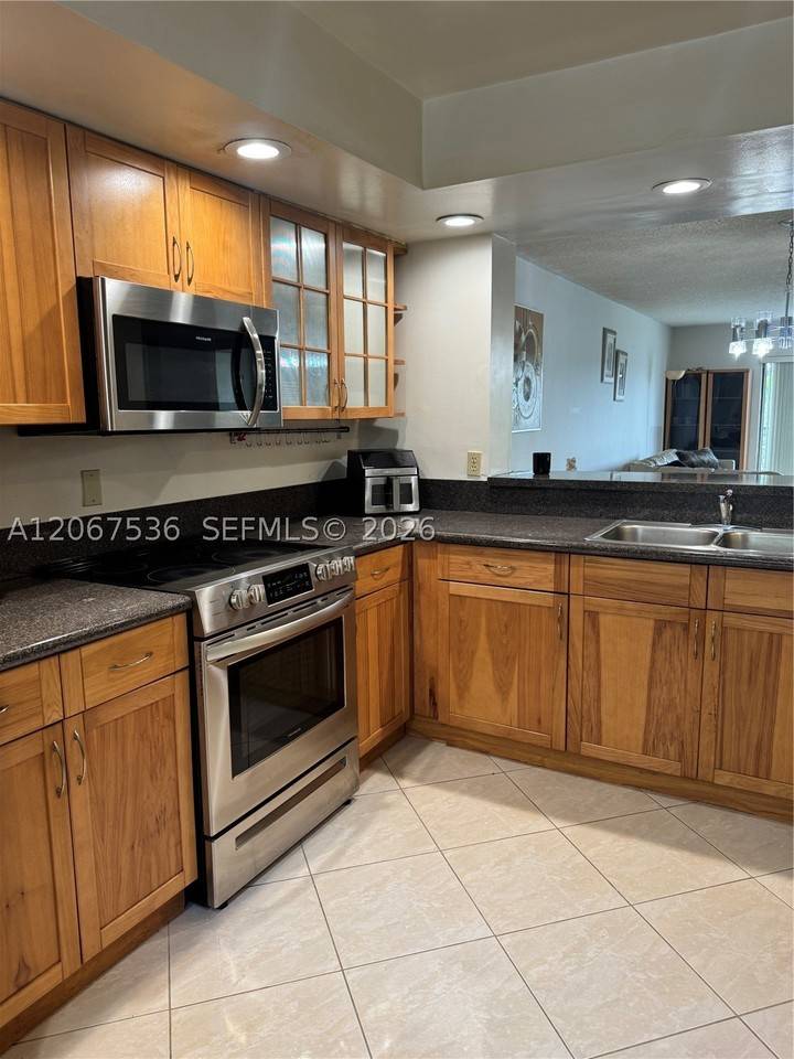 16141 Blatt Blvd #408 - Photo 6 of 47