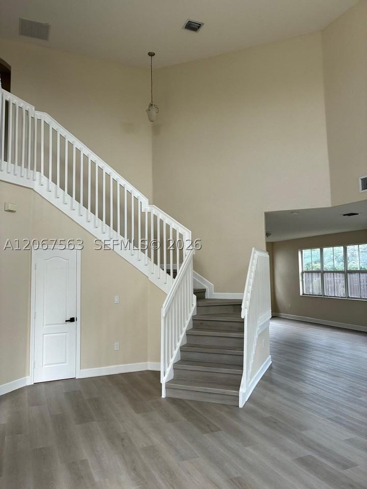 8205 Nw 116th Ave #0 - Photo 6 of 29