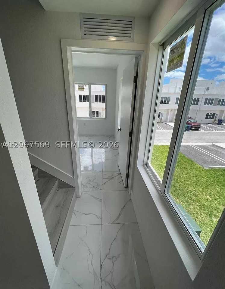 25859 Sw 144th Ct - Photo 2 of 18