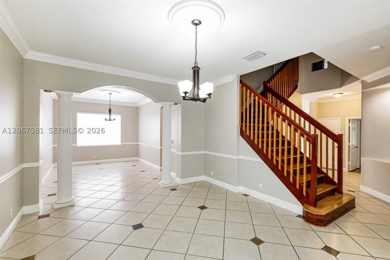 16324 Sw 15th St - Photo 5 of 18