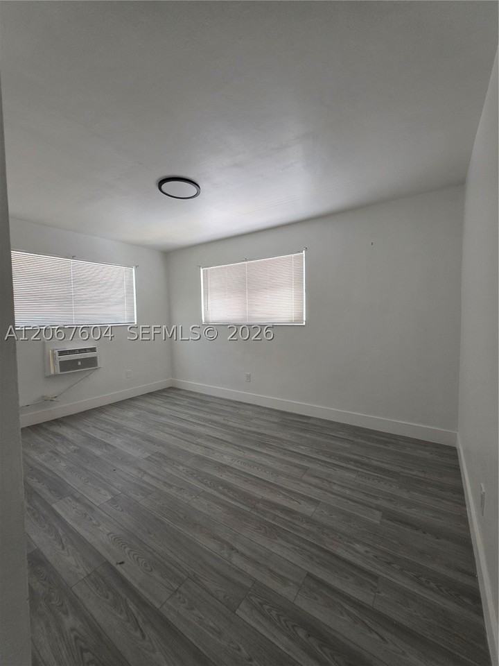 85 Esplanade Dr #C - Photo 5 of 7