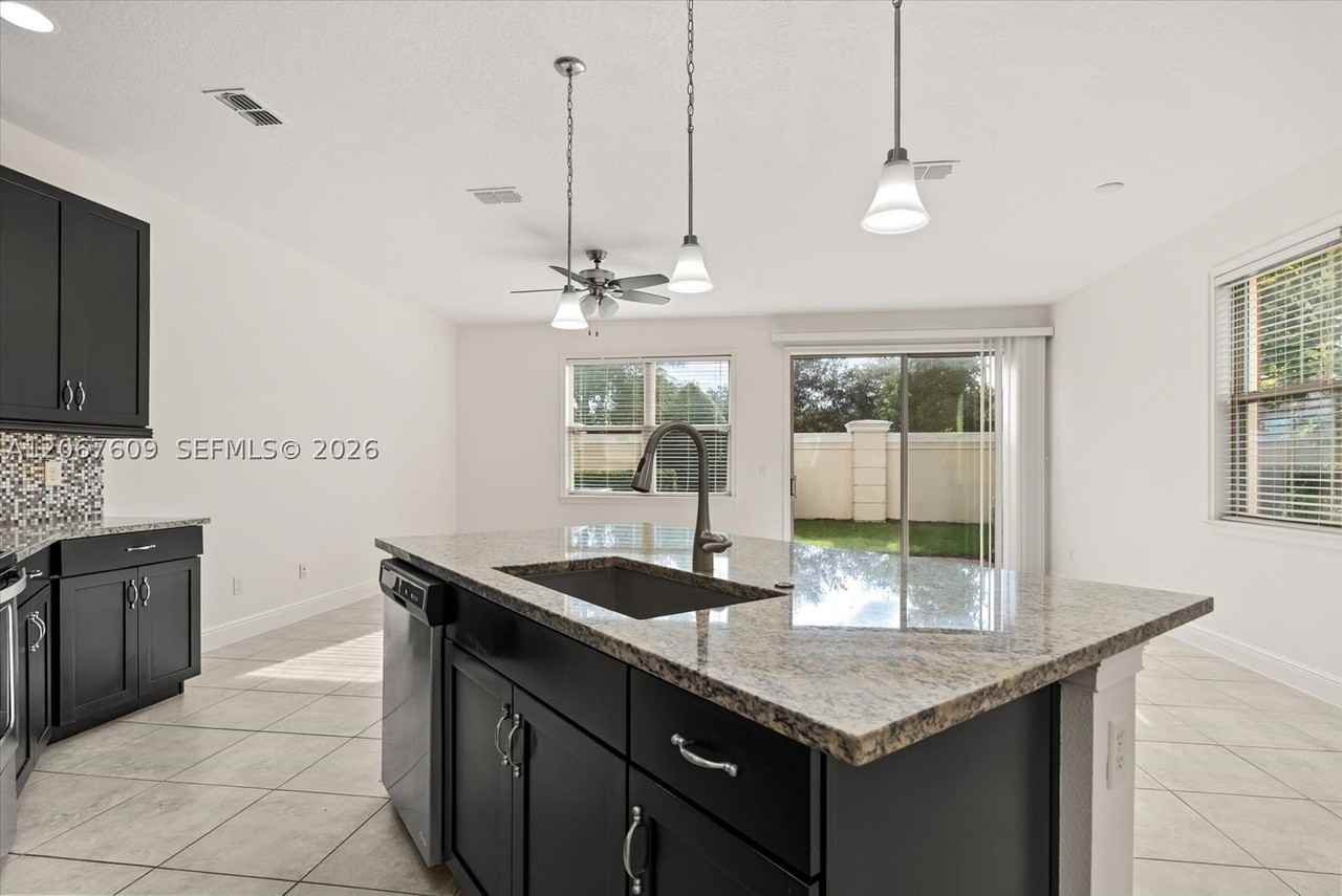 9829 Winnington St #9829 - Photo 7 of 33