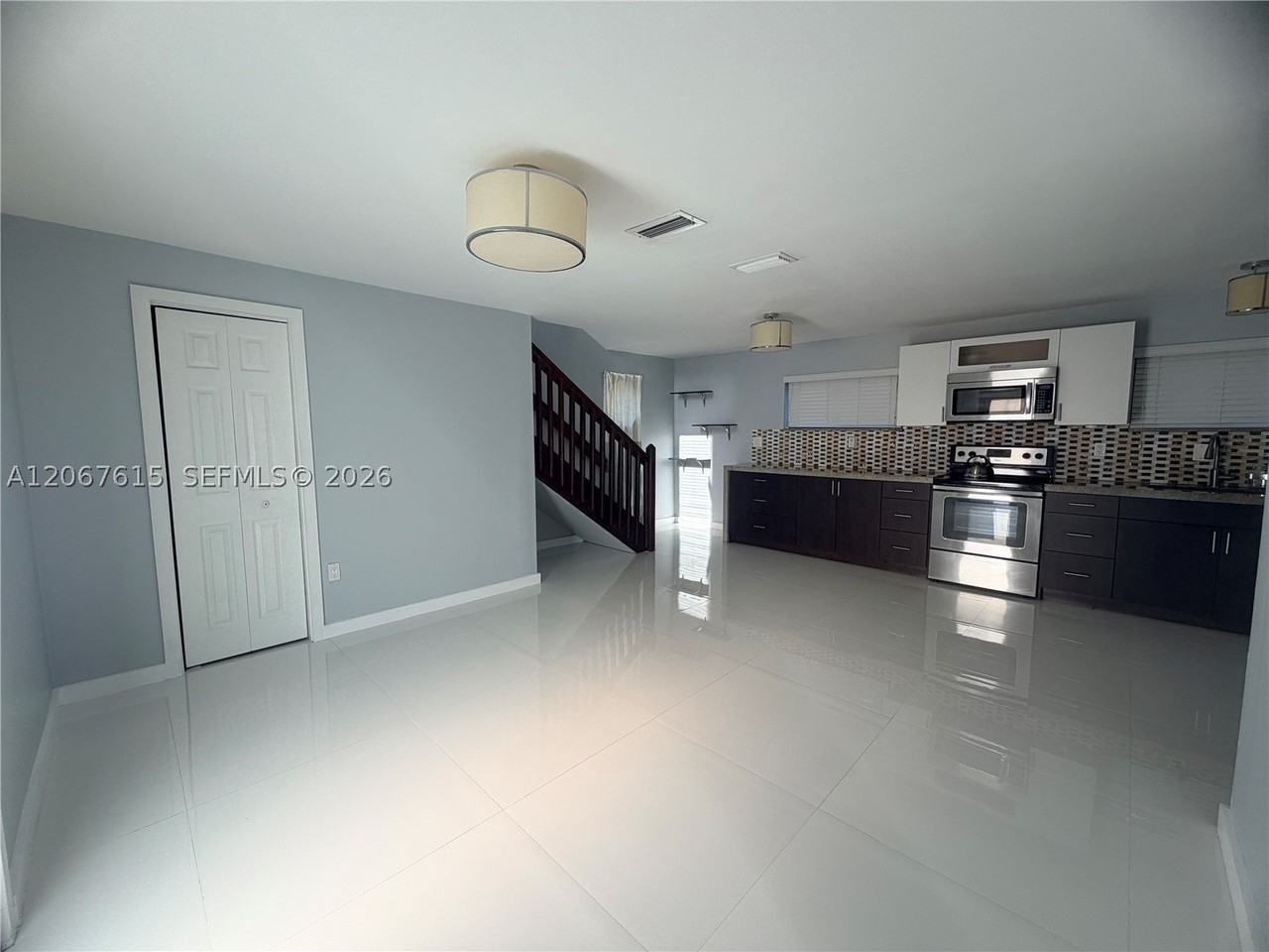 12701 Sw 47th St #12701 - Photo 3 of 27