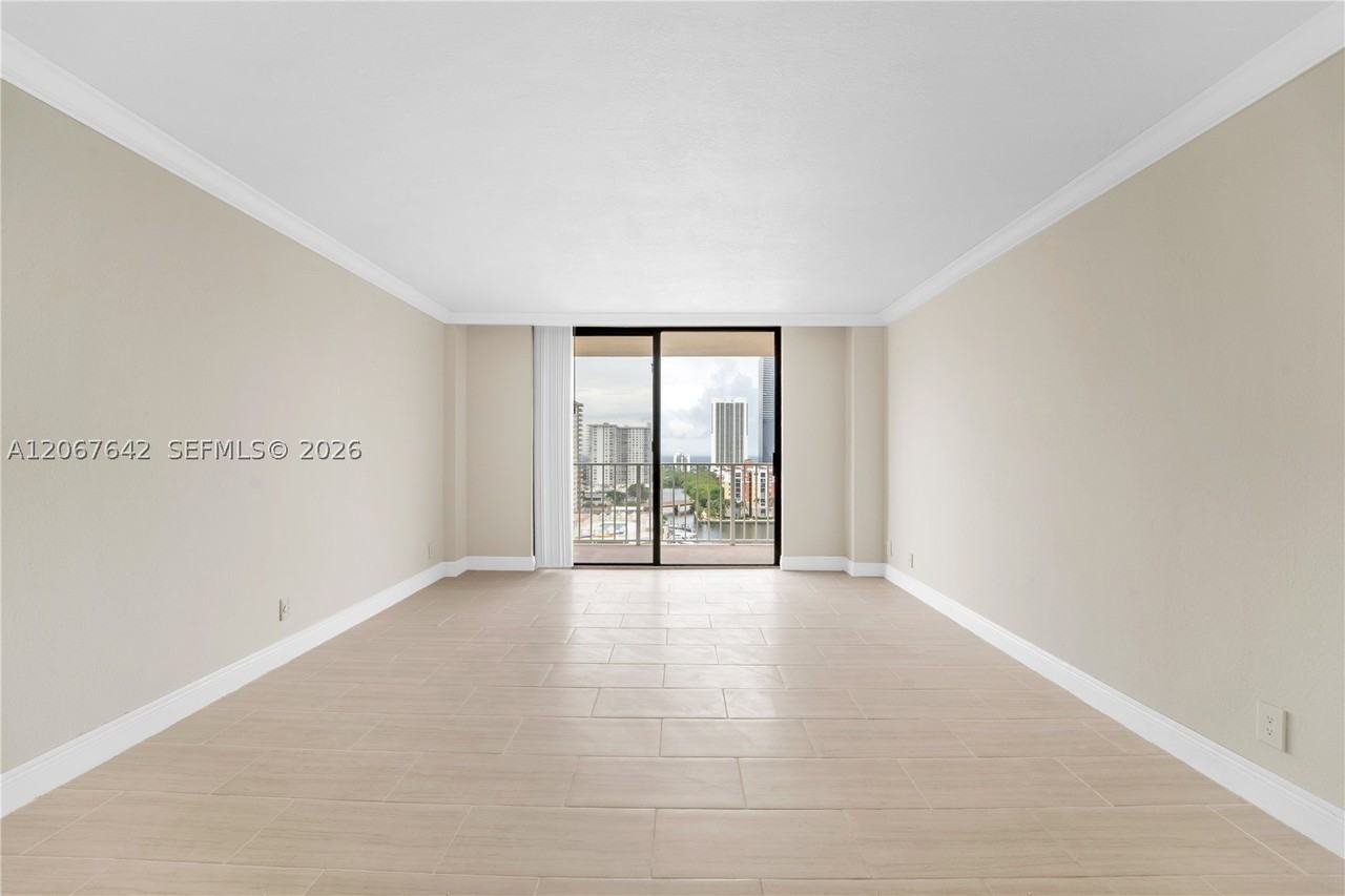 290 174th St #1519 - Photo 3 of 40