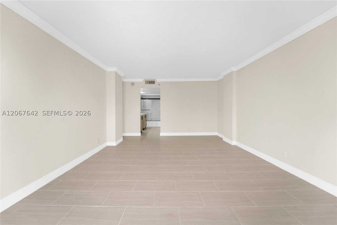 290 174th St #1519 - Photo 5 of 40