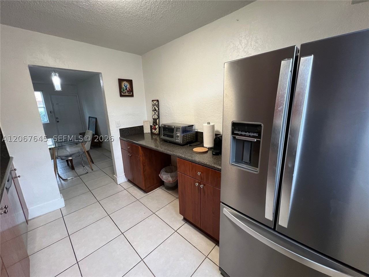 458 Sw 10th St #4 - Photo 6 of 15