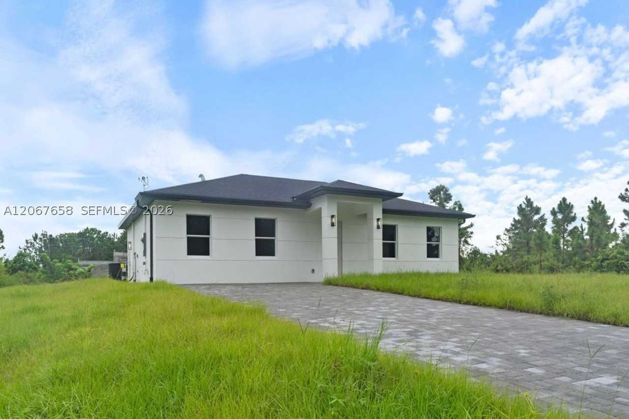 710 Peacock Ave - Photo 2 of 46