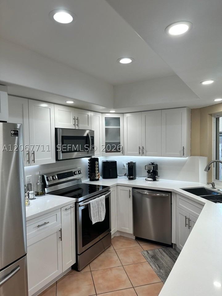 4810 Sw 152nd Pl #H87 - Photo 4 of 33