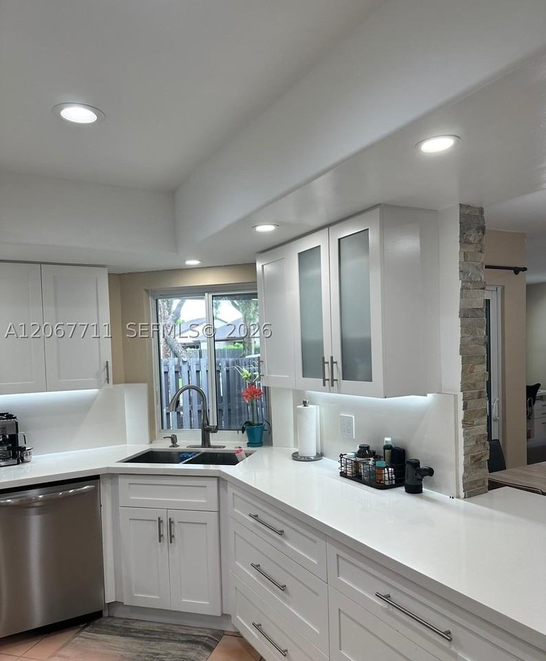 4810 Sw 152nd Pl #H87 - Photo 5 of 33