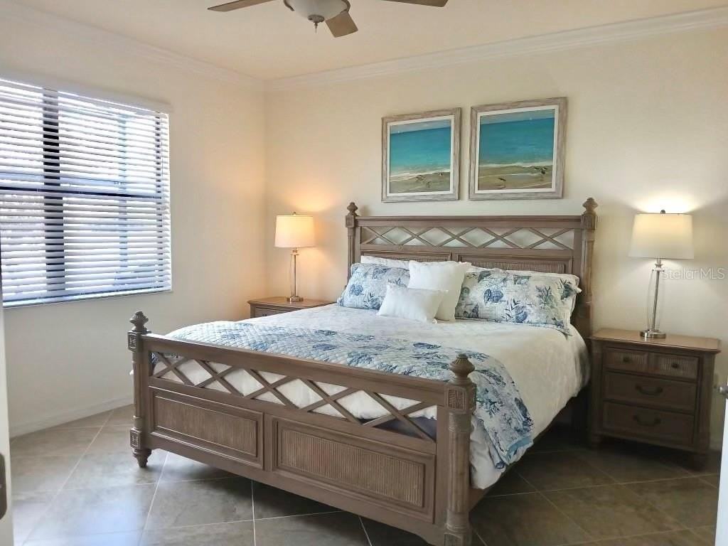 12568 Felice Dr - Photo 7 of 32