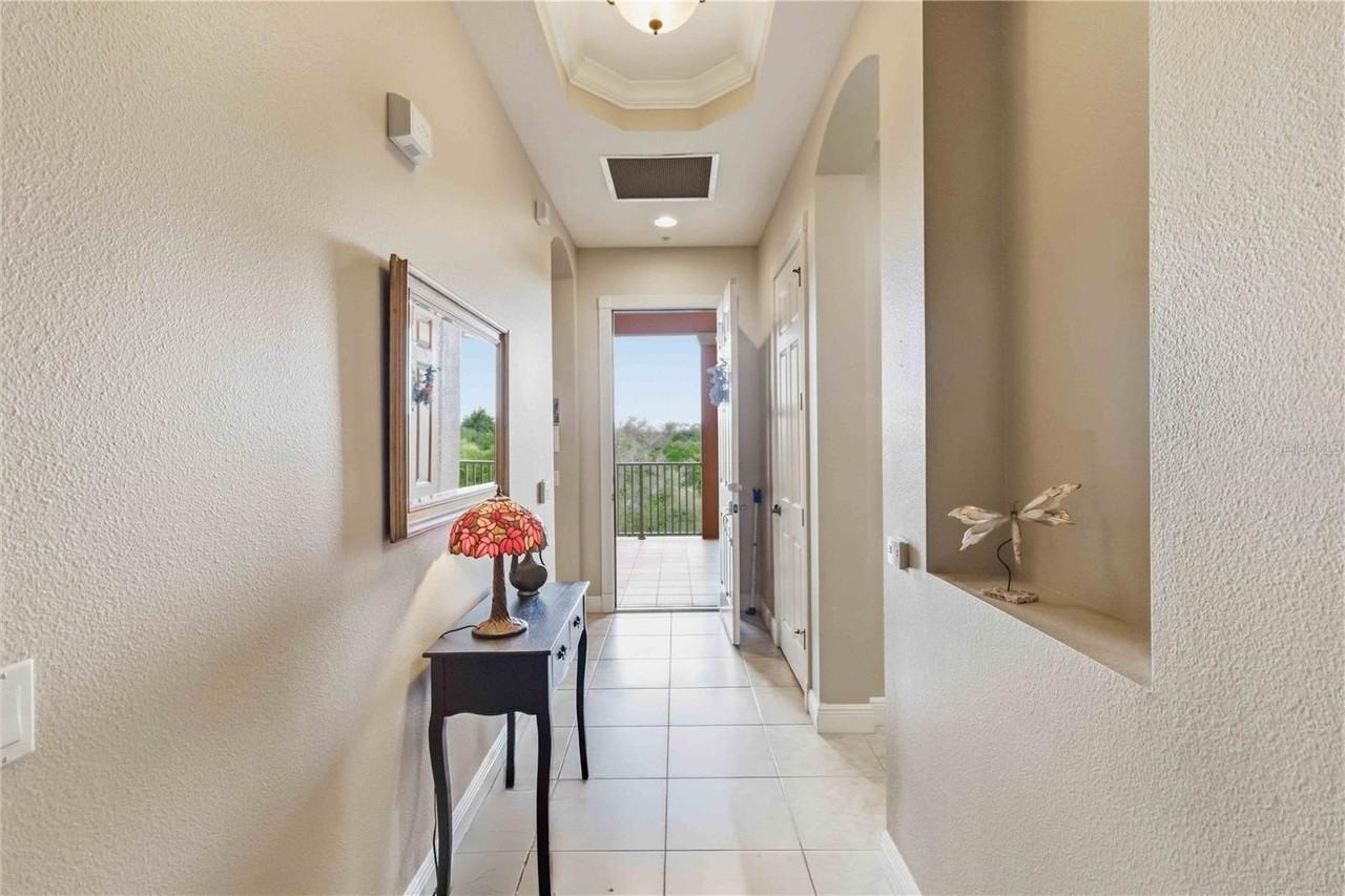 5246 Manorwood Dr #4C - Photo 2 of 27